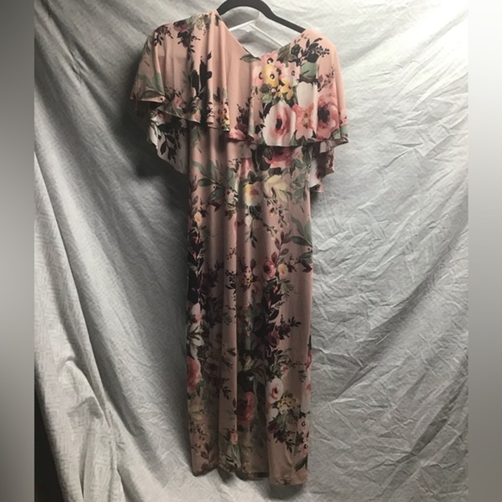 Connected apparel flower dress